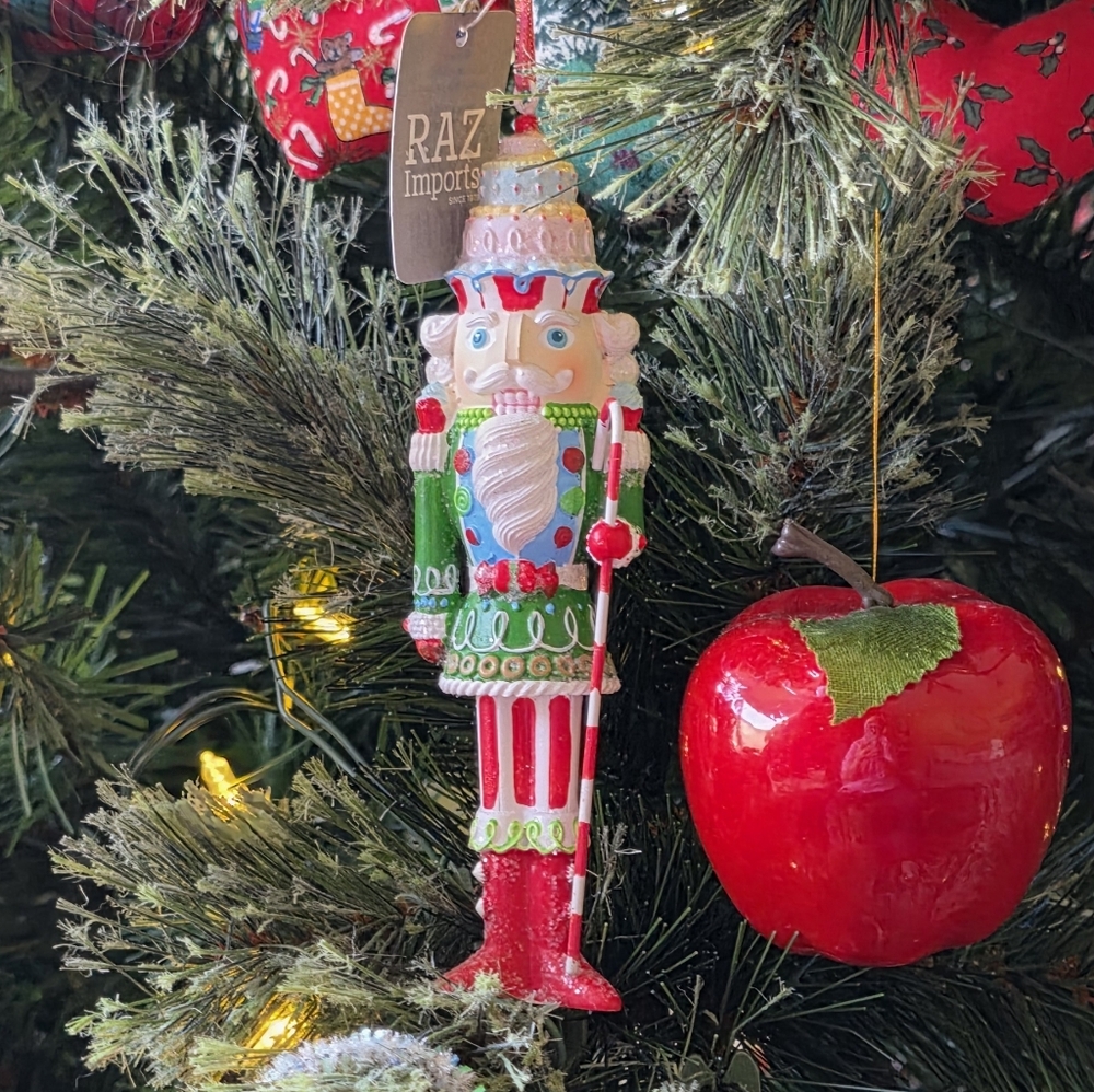 NEW RAZ IMPORTS 6" Nutcracker Ornaments - Red and Green